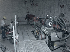 Bohranlage zum Anbohren der Kammern