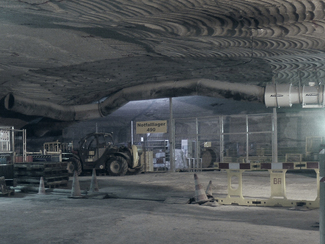 Materiallager auf der 490-m-Sohle für den Notfall (Bild anzeigen)