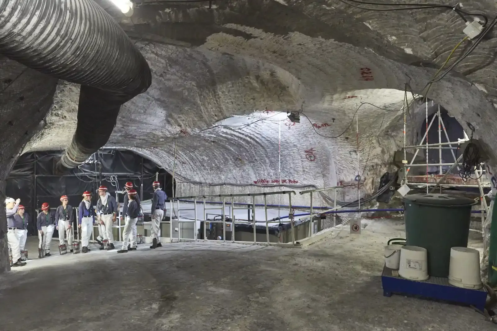 A group of visitors at the main reception point of the Asse II mine at a depth of 658 meters.