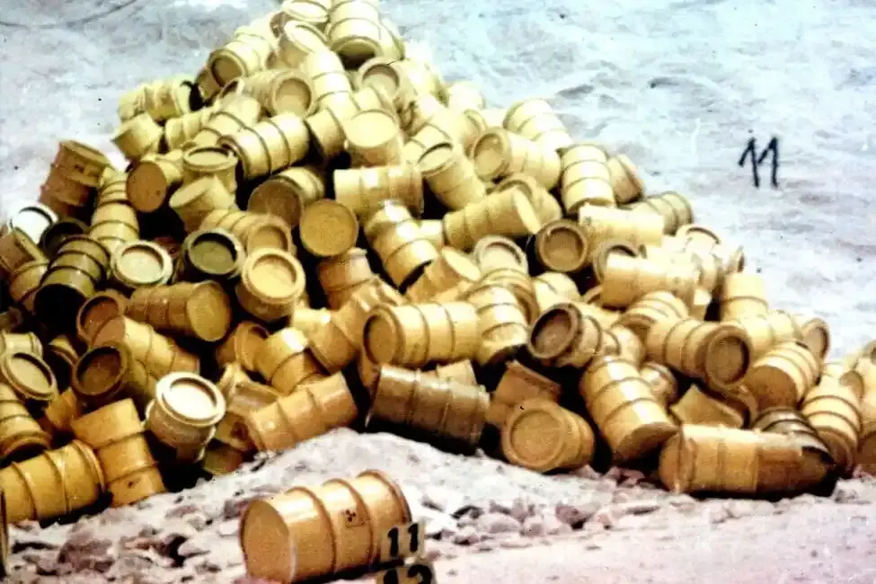Drum cone of MAW drums in a storage chamber of the Asse II mine