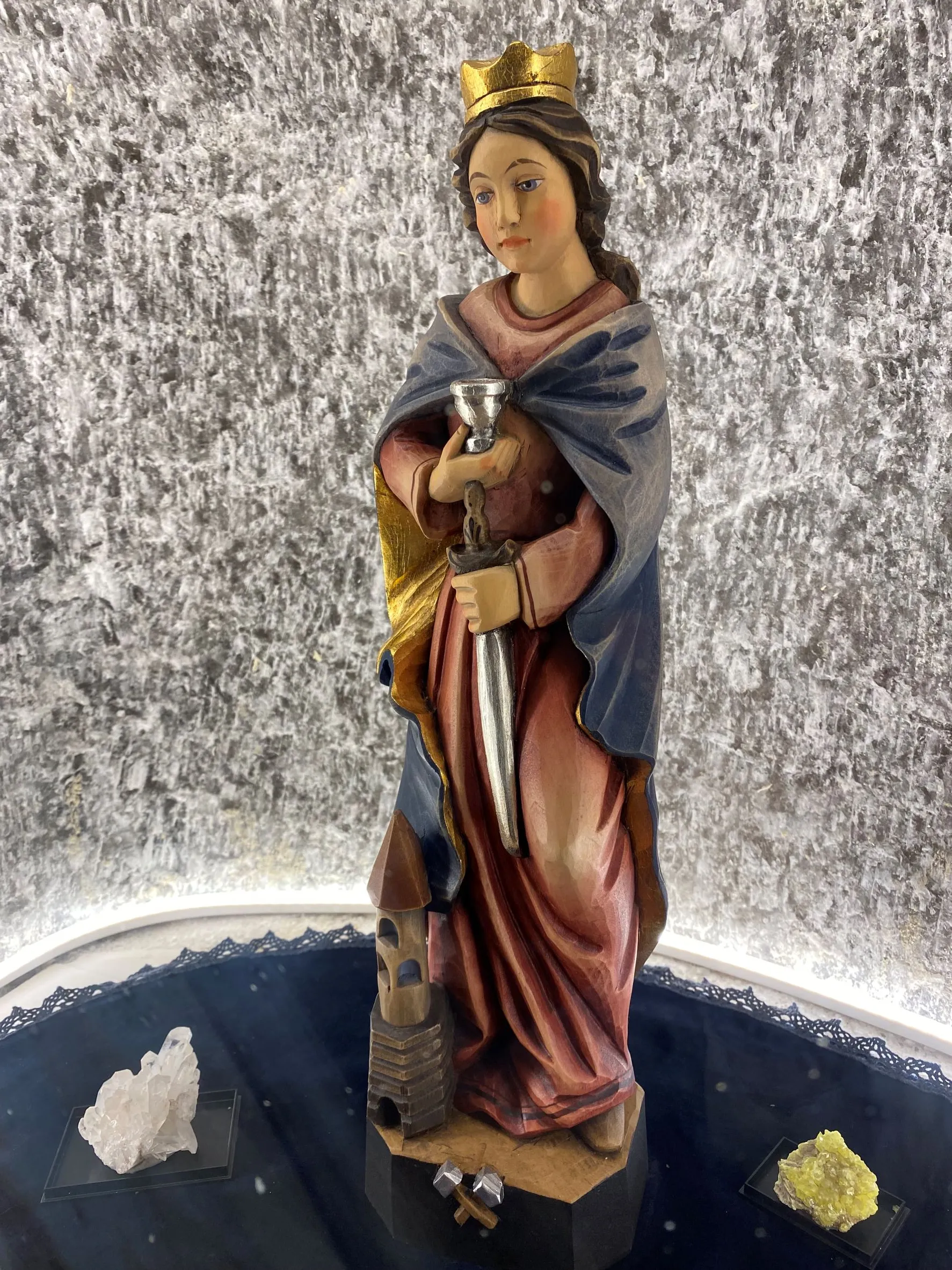 Eine Statue der heiligen Barbara