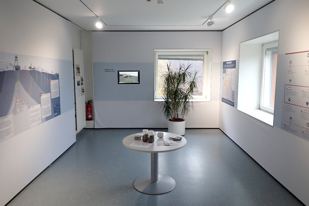 Ausstellung zur 3-D-Seismik in der Infostelle Asse