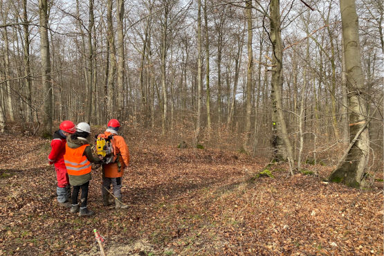 Die Geophysikerin Dr. Filiz Bilgili löste die letzte Sprengung der 3D-seismischen Messung aus.