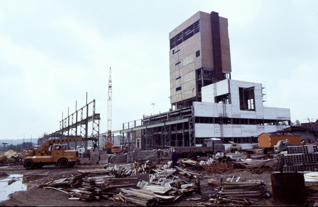 Blick auf das Betriebsgelände des Endlagers Morsleben während der Bauphase