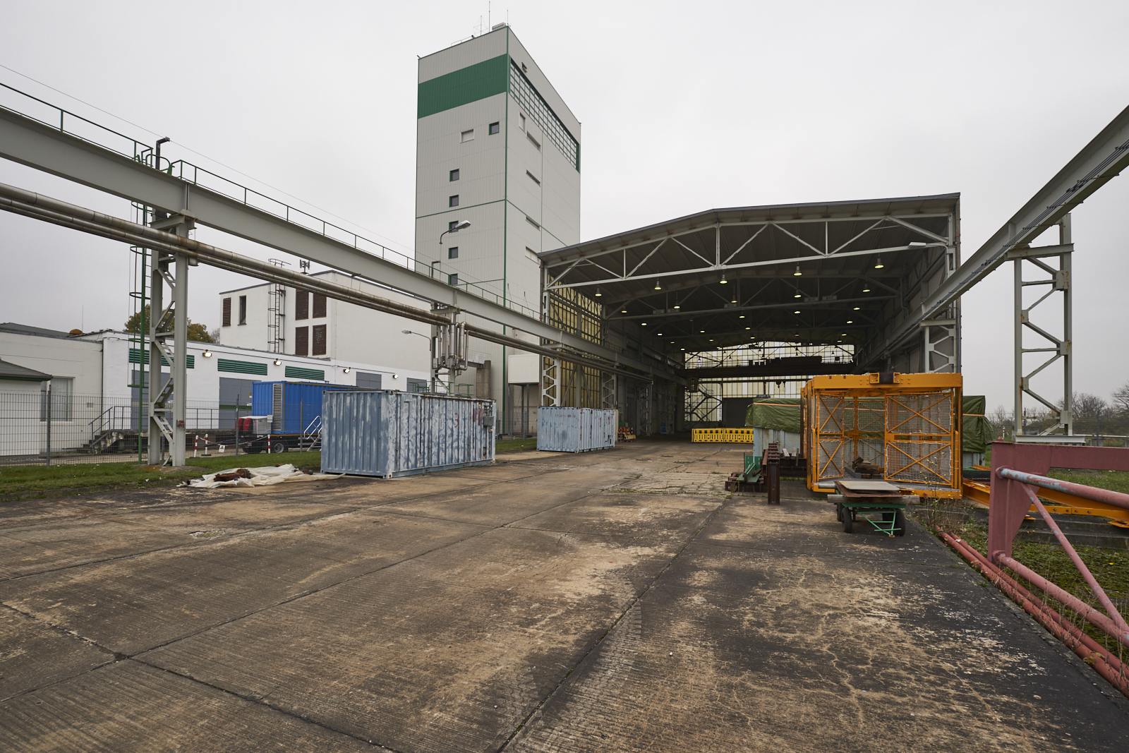 Containerhalle des Endlager Morsleben